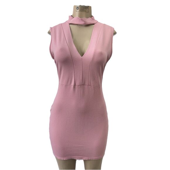 Love Rebublic Dresses & Skirts - Love Republic Mauve Pink Bodycon Mini Dress Cutout Choker Neck Sleeveless Sz L